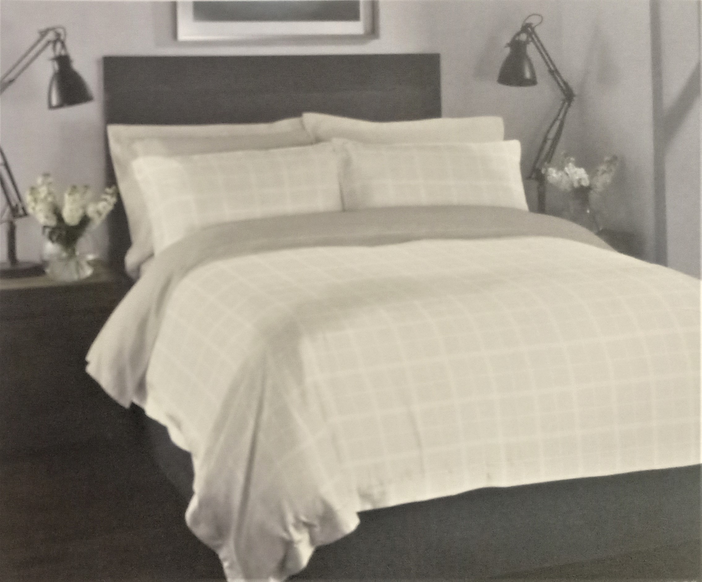 AURAMA Large Solid Bedsheet by SPACES OCCASSIONS