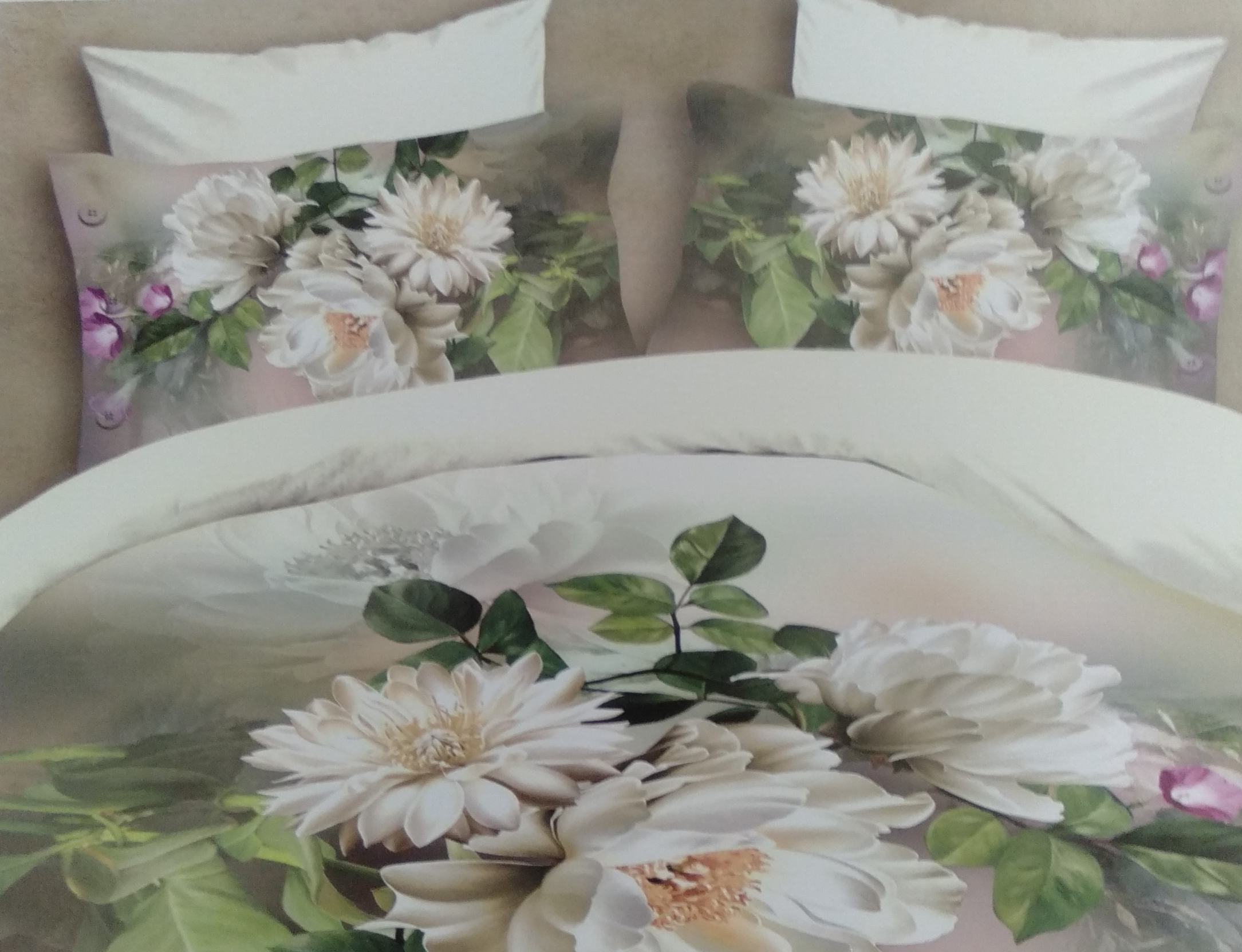 MAGIC Bed Sheet by METROPOLIS