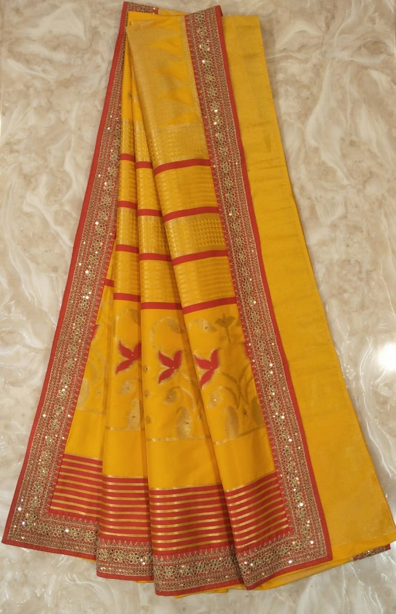 Zari Weaved Banarsi Heavy Border Look Saree