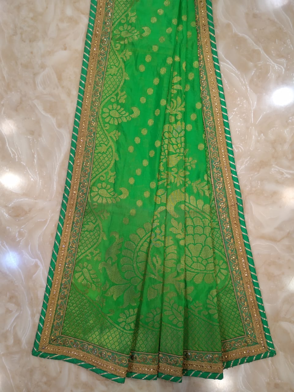 Heavey Border Allover Woven Saree