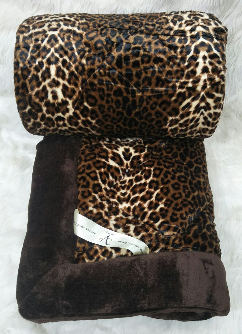Animal Skin Printed 350 GSM Microfiber Double Bed Quilt by HOMIEKART