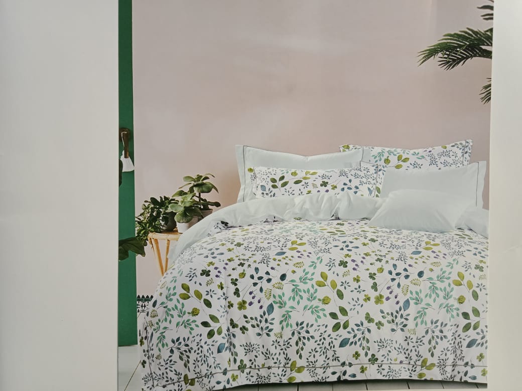 Wedding Flowers 100% Cotton Bedsheet Set by metropolis