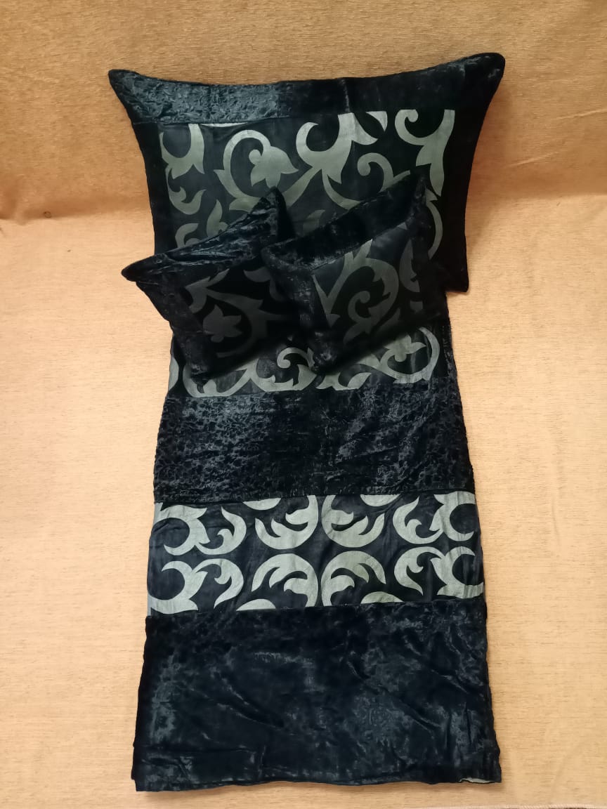 Designer Velvet Double Bed Bedcover BY HOMIEKART