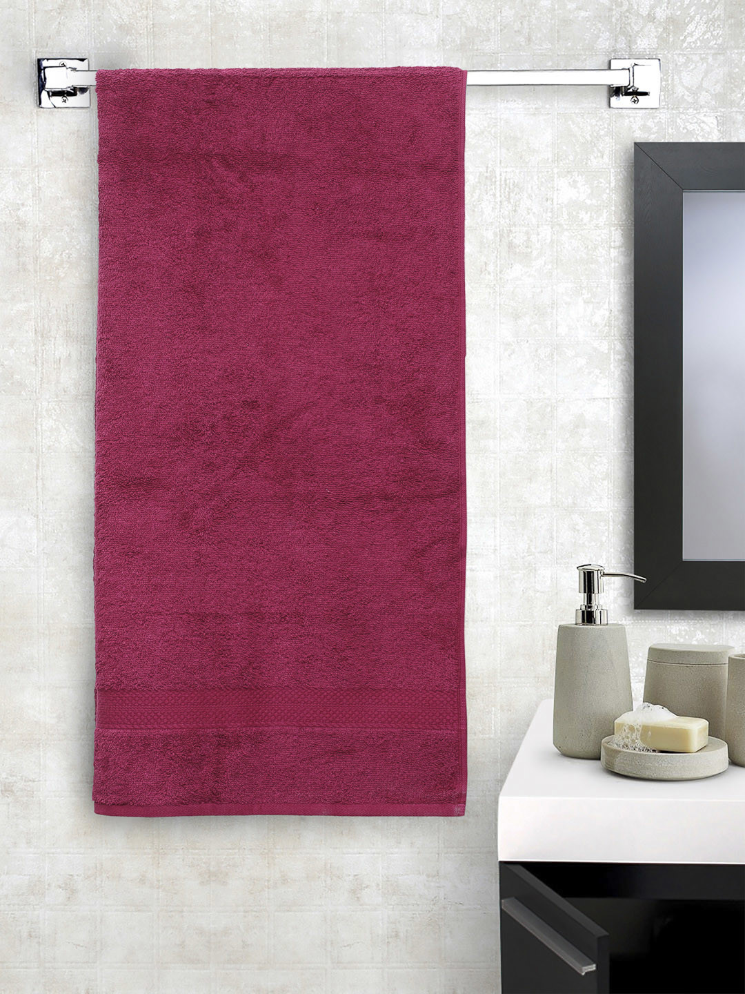 COLORFAS Bath Towel By SPACES