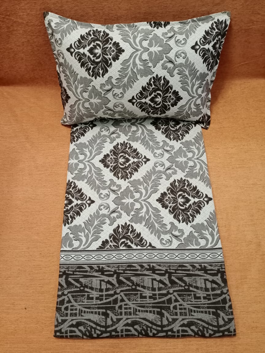 Damask Double Bedcover BY HOMIEKART