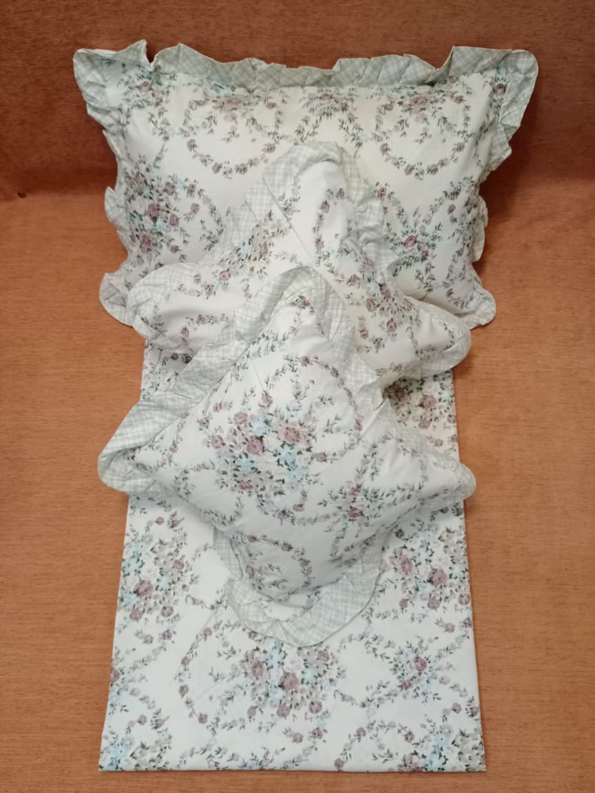 Floral Print Double Bed Bedcover Set by Homiekart