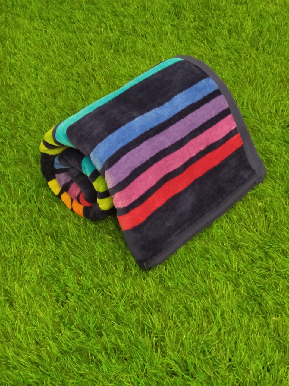 Super Soft & Highly Absorbent  Dual Shade Towel By by HOMIEKART