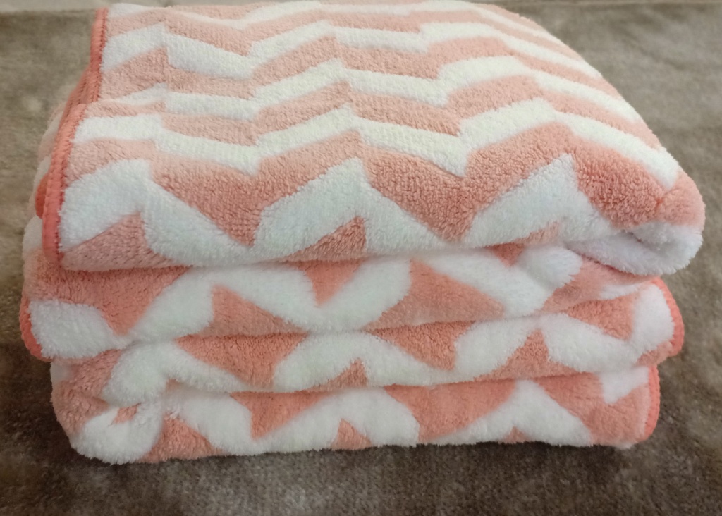 Super Soft 100% Cotton Hand Towel  by Homiekart