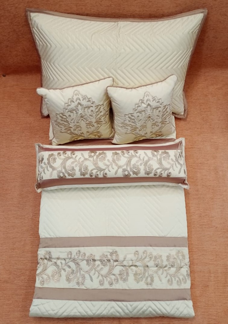 Elegant Silk Embroidered Quilted Bedcover Set by Homiekart