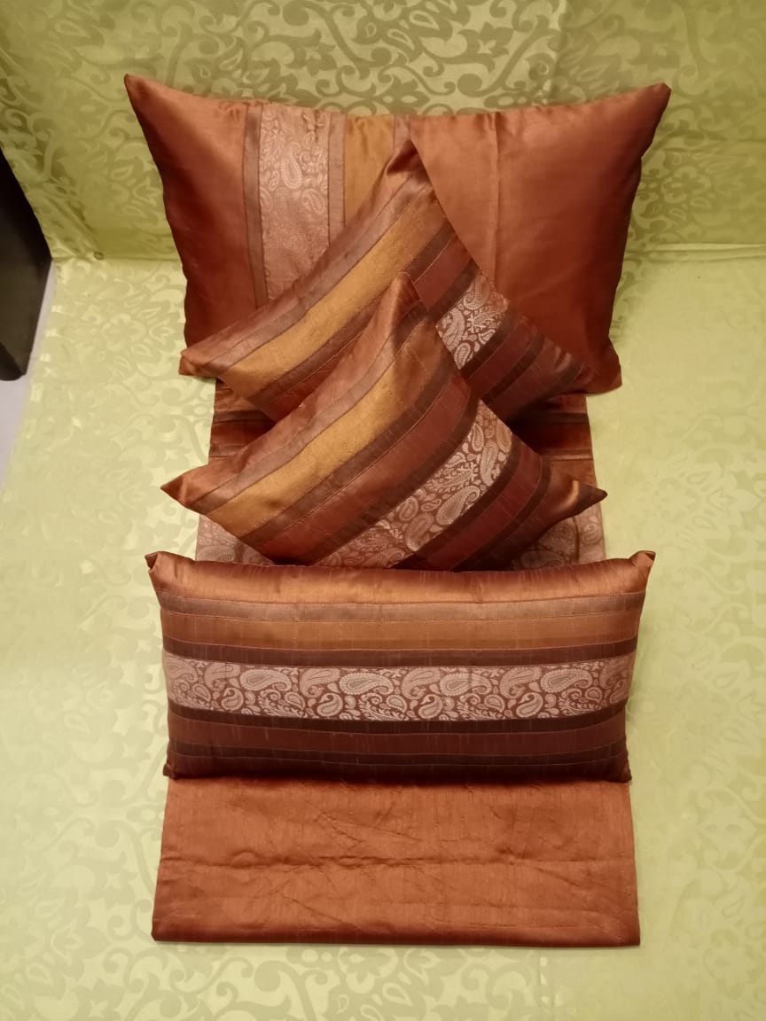 Designer Silk Double Bed Bedcover BY HOMIEKART