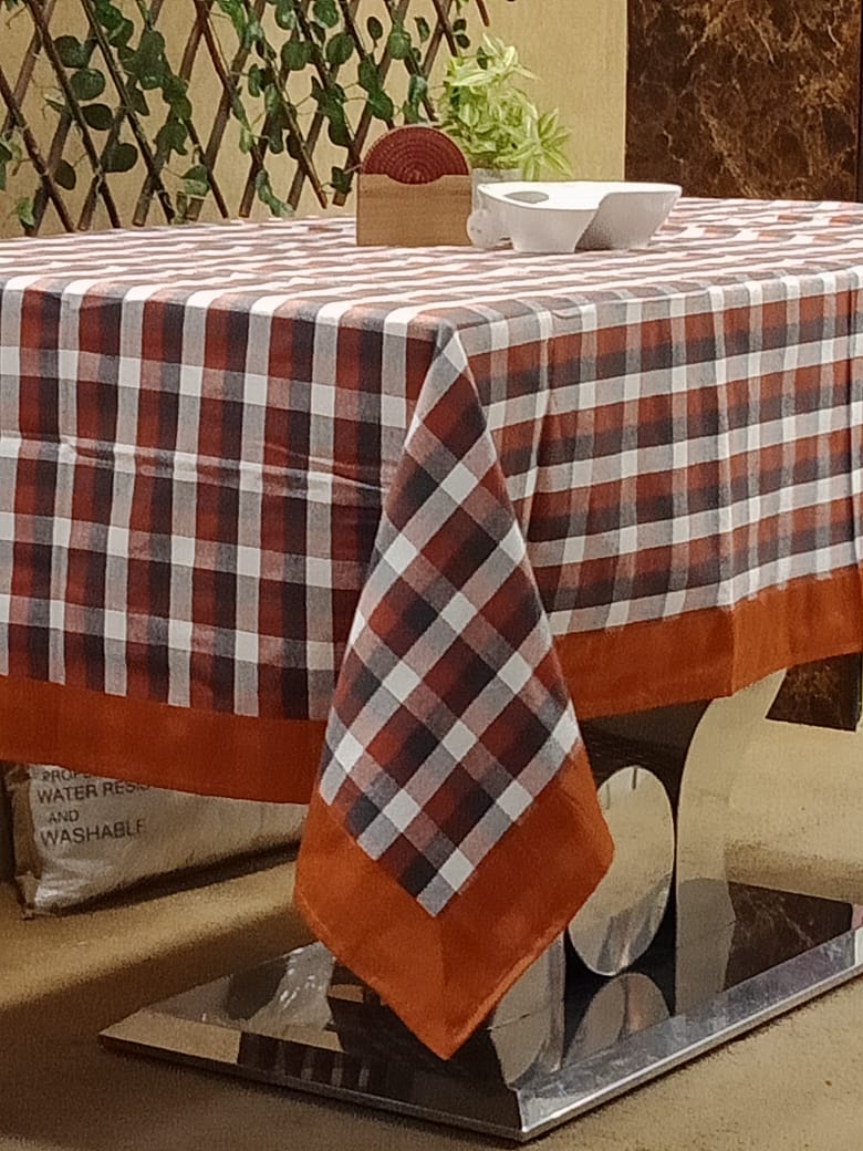 Checkered Printed Table Cover by Homiekart