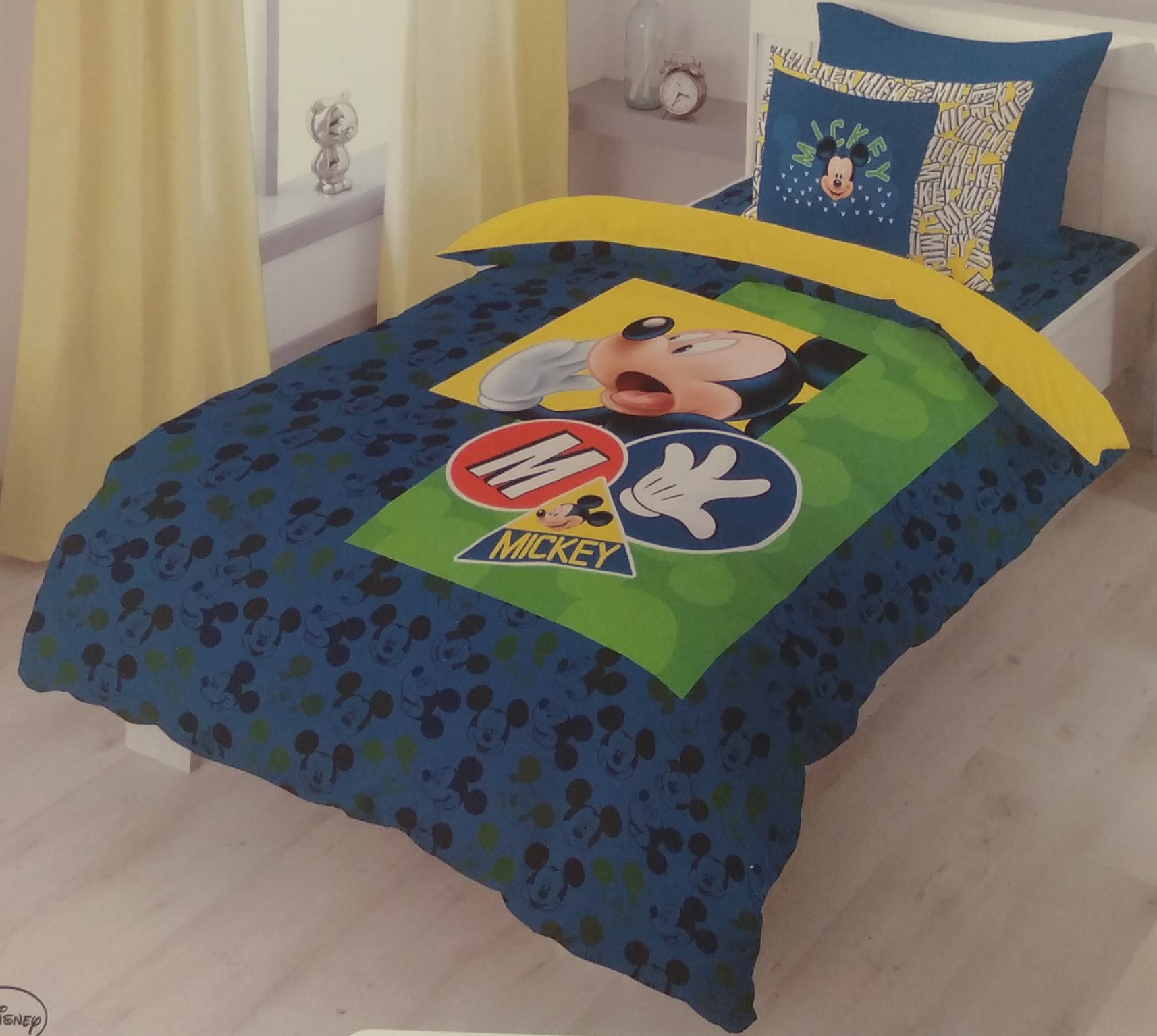 MICKY MOUSE Kids Bedsheet by DDECOR