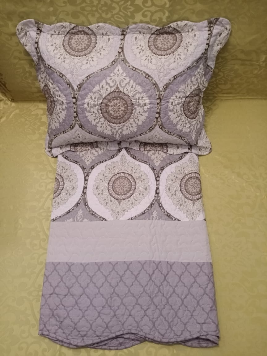 Handloom Printed Quilted Bedcover by Homiekart