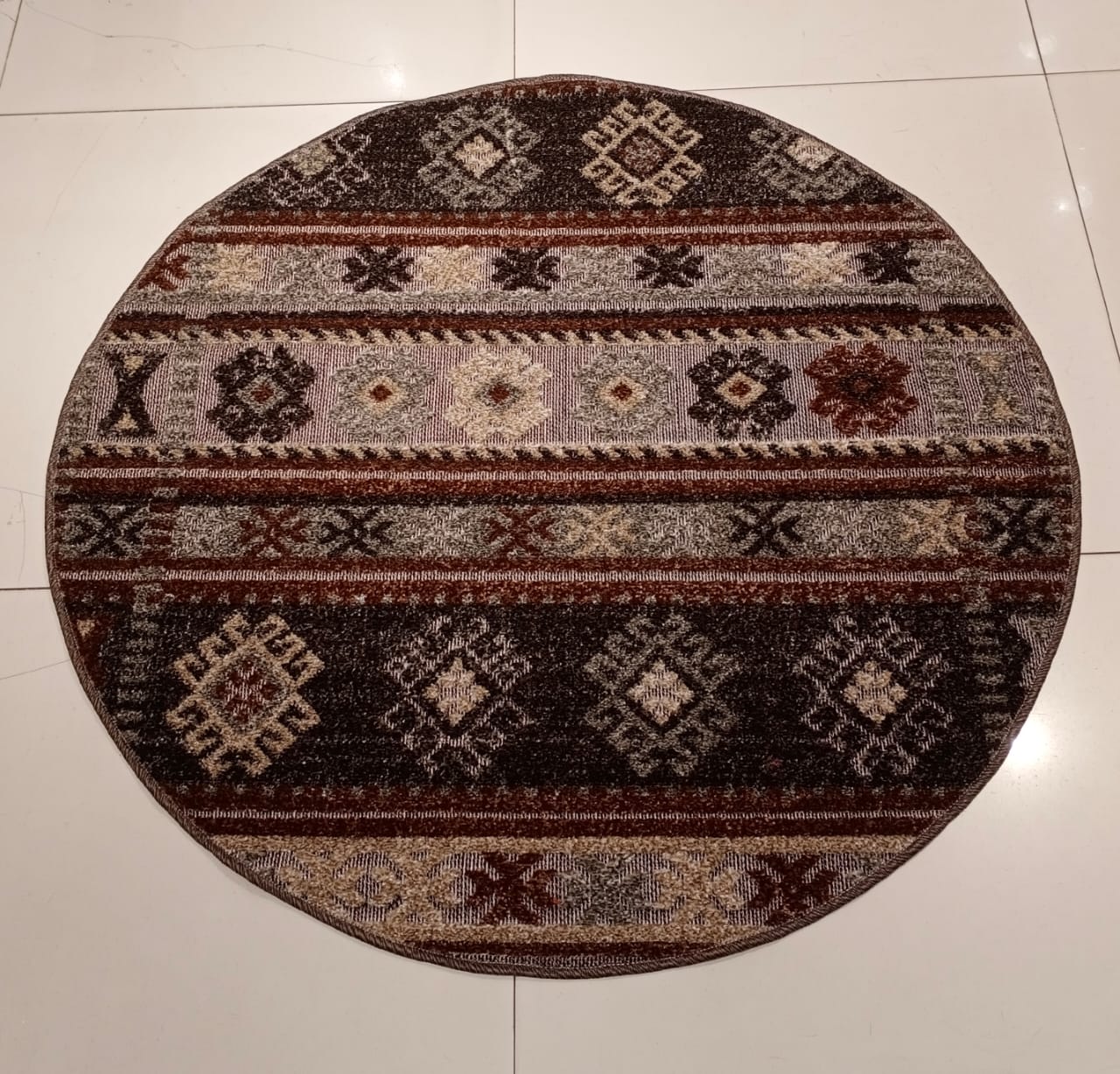 Spectra Super Soft  Modern look Anti Skid Round Carpet  By BELLAGIO