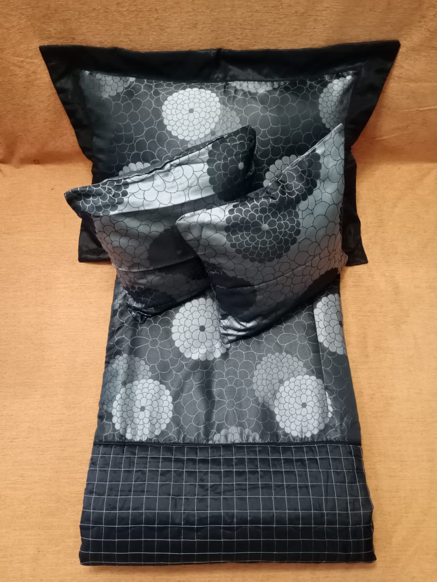 Designer  Quilted Double Bed Bedcover BY HOMIEKART
